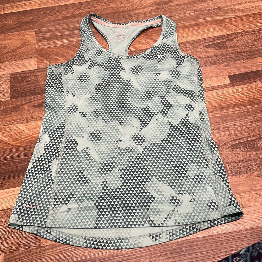 nike tank top